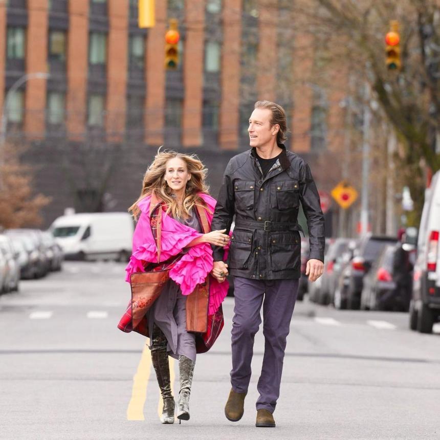 Кэрри и Эйден снова вместе на первых кадрах из второго сезона «И просто так»