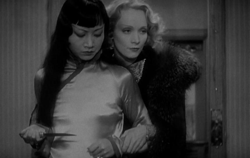 Марлен Дитрих в фильме «Шанхайский экспресс»