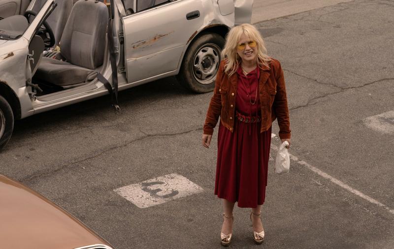 Из песка и миражей: Каким получился сериал «Детектив под кайфом»