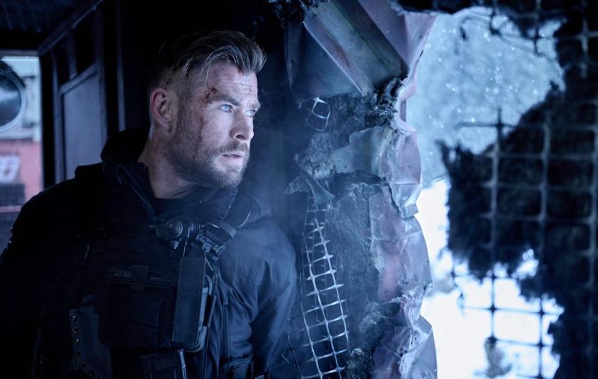 «Тайлер Рейк: Операция по спасению 2»: Вертолетом, поездом, машиной «Тайлер Рейк: Операция по спасению 2»