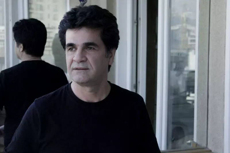 Джафар Панахи ждет, когда ему разрешат покинуть тюрьму