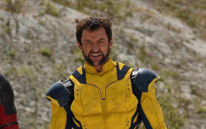 Фото со съемок «Дэдпула 3»: Хью Джекман примерил классический костюм Росомахи