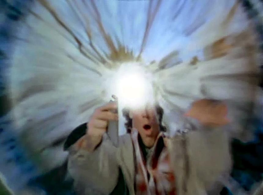 Кадр из сериала «Параллельные миры»