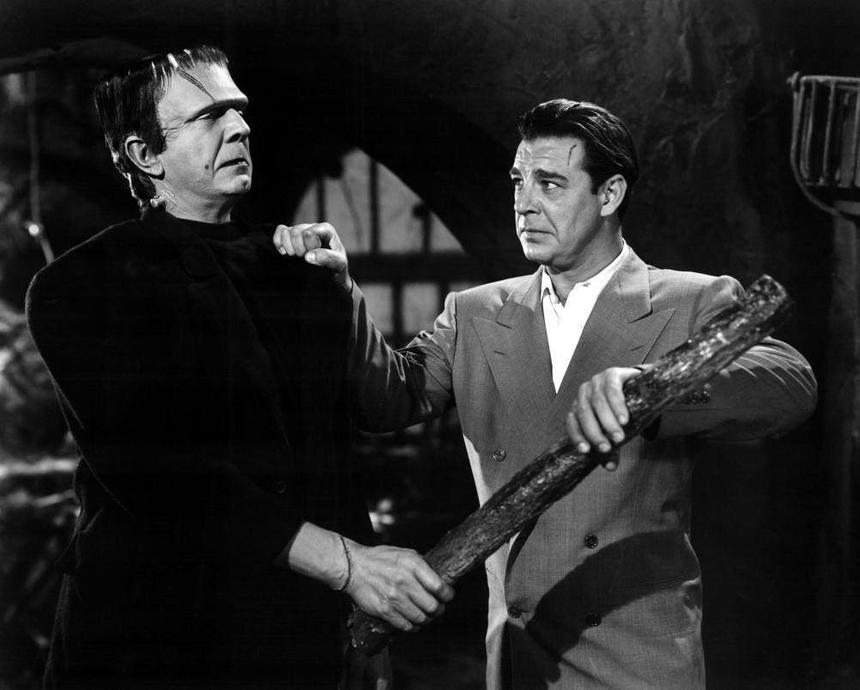 Кадр из фильма «Франкенштейн встречает Человека-волка»