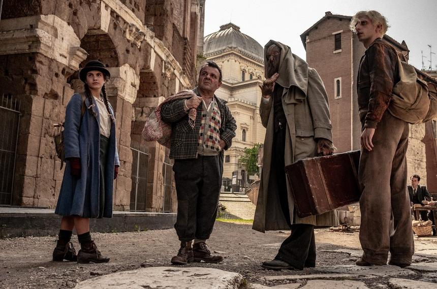 Кадр из фильма «Отчаянные мстители».