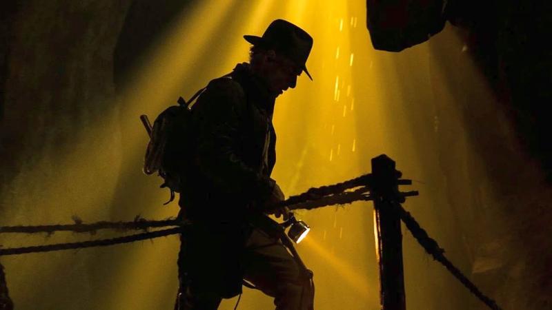 «Дело в шляпе»: Харрисон Форд на первом кадре из нового «Индианы Джонса»