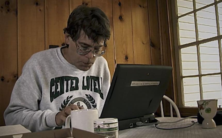 «Вселенная Стивена Кинга»: Стоит ли смотреть документальный фильм о Короле ужасов