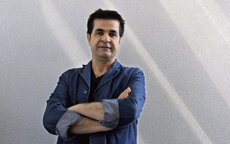 Джафар Панахи объявил голодовку в знак протеста против продолжающегося заключения