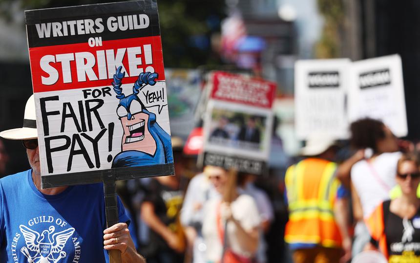 Чего добились американские сценаристы