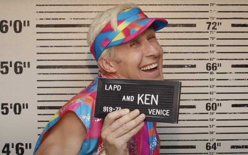 Вместе с Кеном: В сети перерисовывают фото ареста из трейлера «Барби»