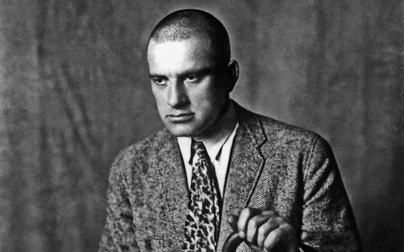 Киностудия им. Горького выпустит фильмы о Маяковском и Чуковском