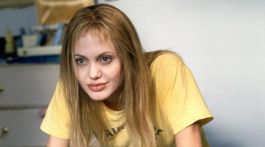 Кадр из фильма «Прерванная жизнь»