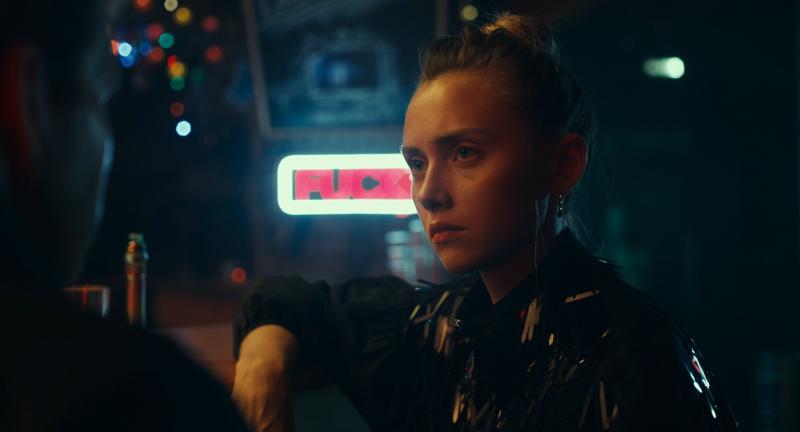 «Моя мама сказала, что будет смотреть»: Интервью с Варварой Феофановой о сериале «1703» и не только