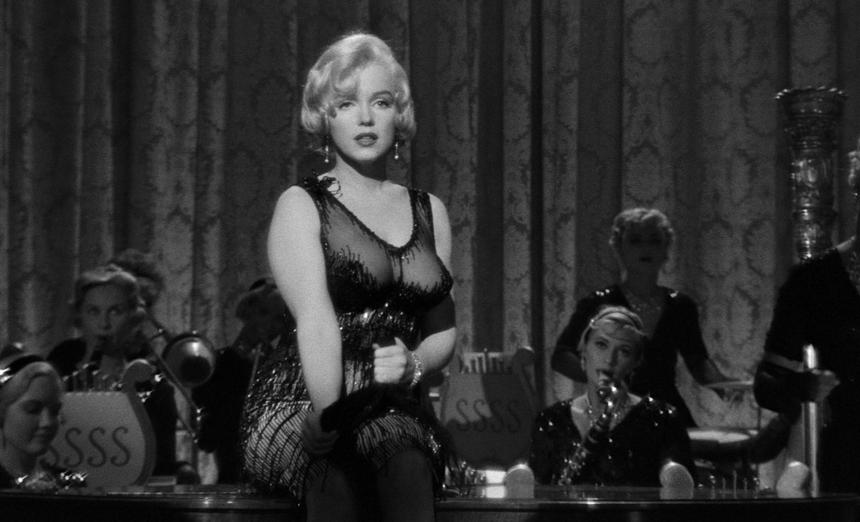 Кадр из фильма «В джазе только девушки»