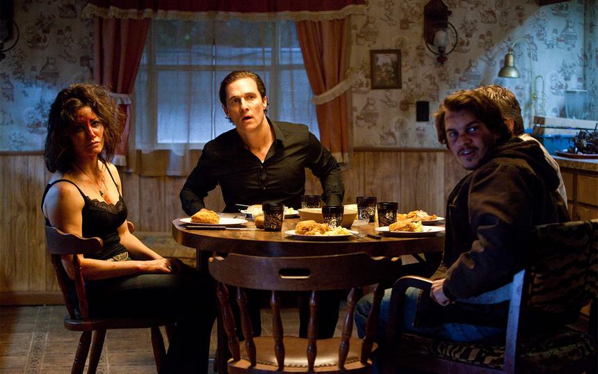 Кадр из фильма «Киллер Джо»