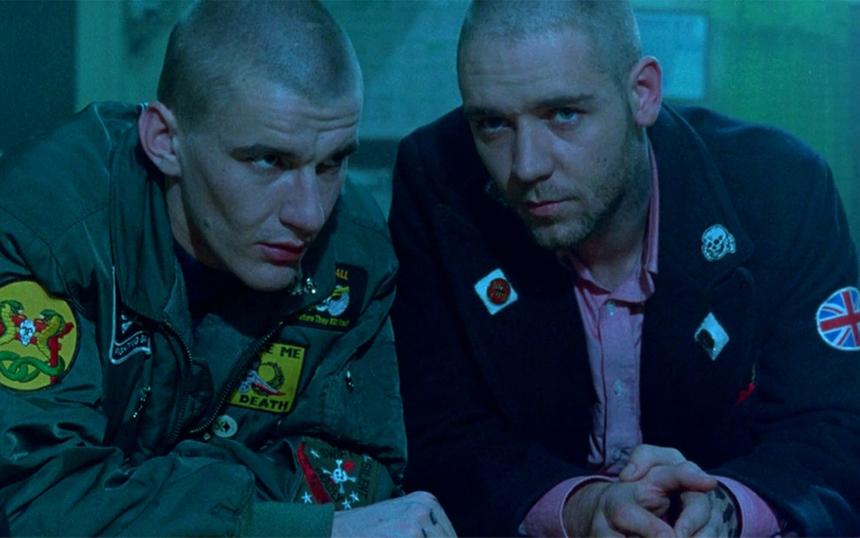 Кадр из фильма «Скины»