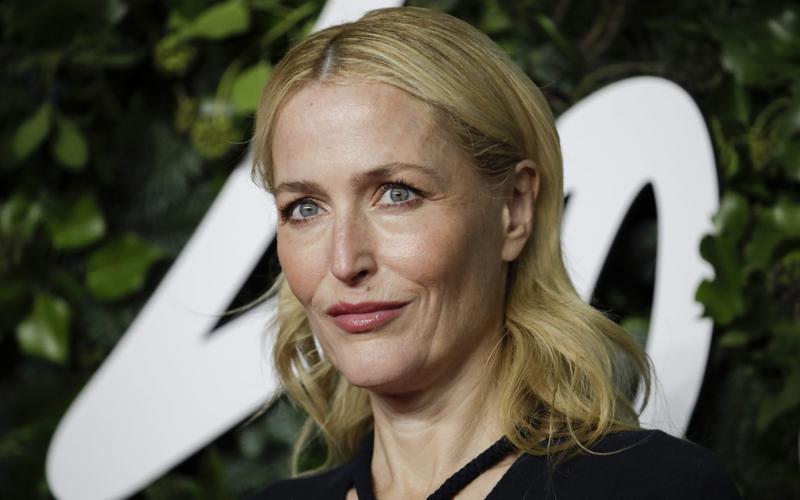 Джиллиан Андерсон снимется в сериале Netflix «Покинутые»