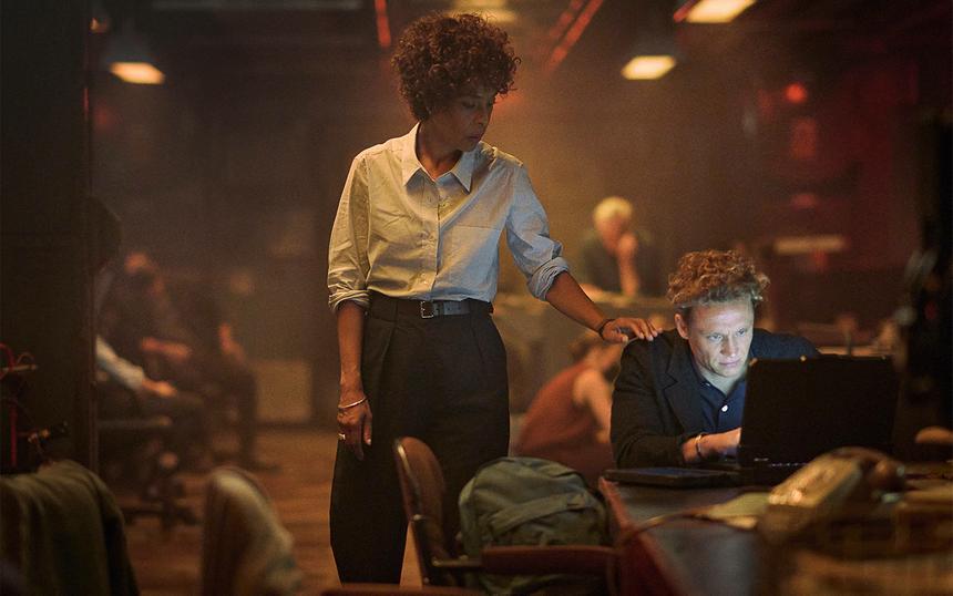 «Сердце Стоун»: Не пылает и не болит