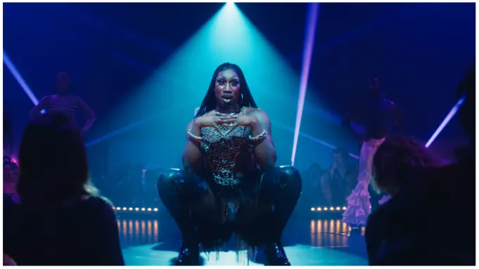 Тизер нео-нуара Femme: Джорджу Маккэю мстит дрэг-квин