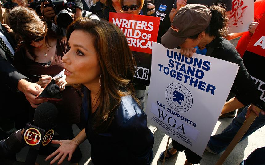 Чего добились американские сценаристы