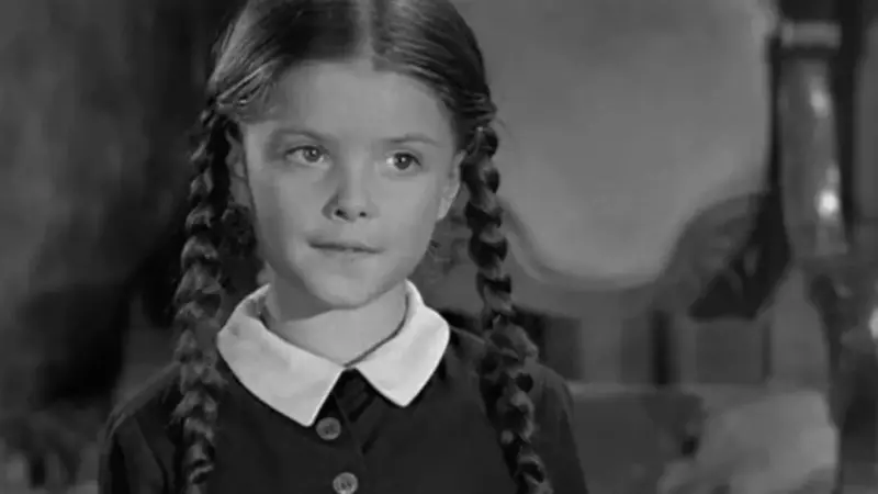 Умерла Лиза Лоринг, сыгравшая Уэнсдэй в оригинальном сериале