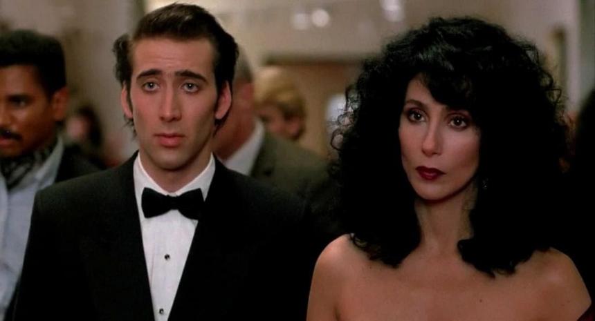 Кадр из фильма «Во власти луны»