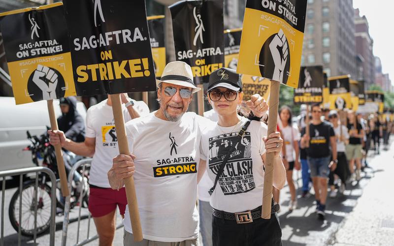 Чего добились американские сценаристы