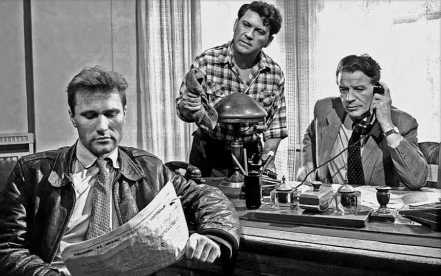 Кадр из фильма «Из Лебяжьего сообщают»