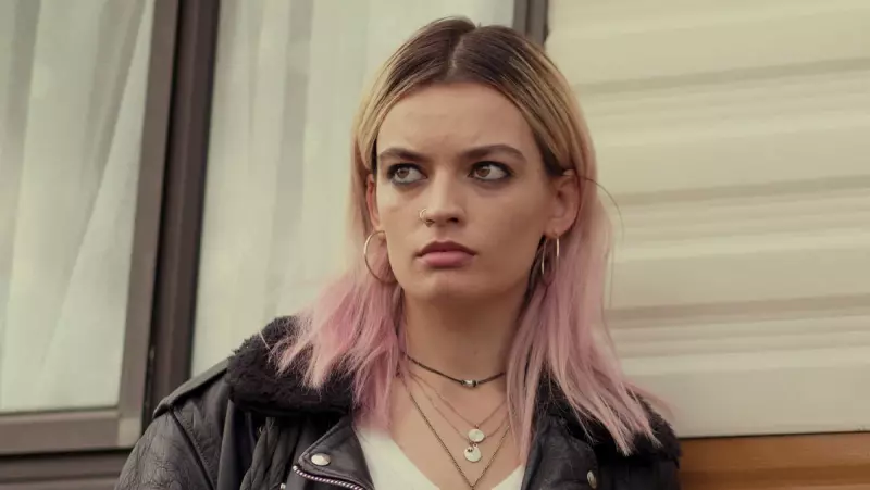 Эмма Маккей уйдет из сериала «Половое воспитание»