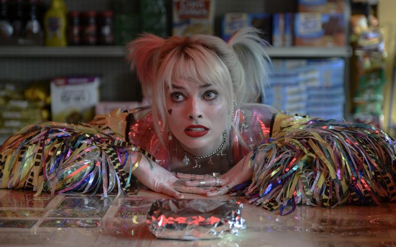 Клоунесса, психопатка, сильная женщина: Как менялся образ Харли Квинн в современном кино