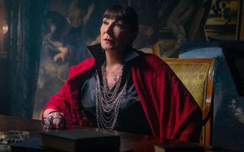 Анжелика Хьюстон снимется в спин-оффе «Джона Уика» с Аной де Армас