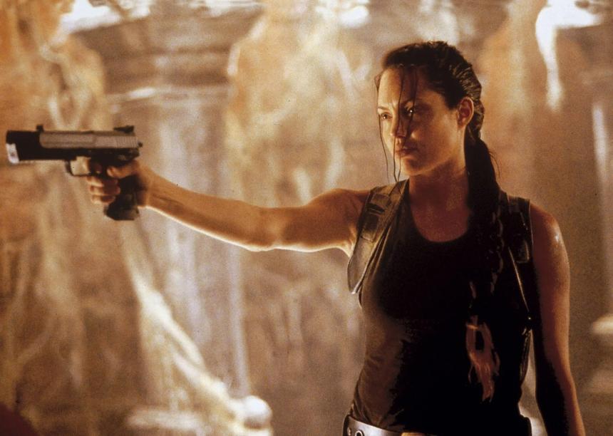 Кадр из фильма «Лара Крофт: Расхитительница гробниц»