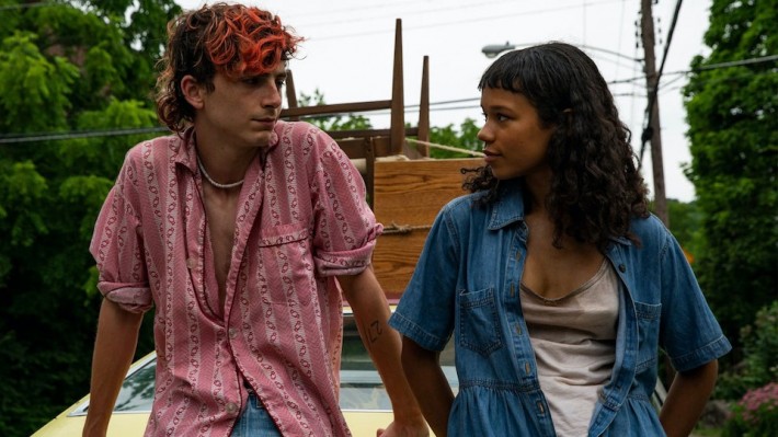 Рецензия на фильм "Целиком и полностью". Превратности первой любви