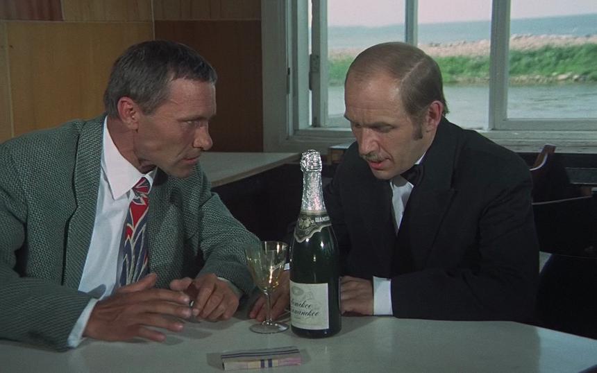 Кадр из фильма «Калина красная»