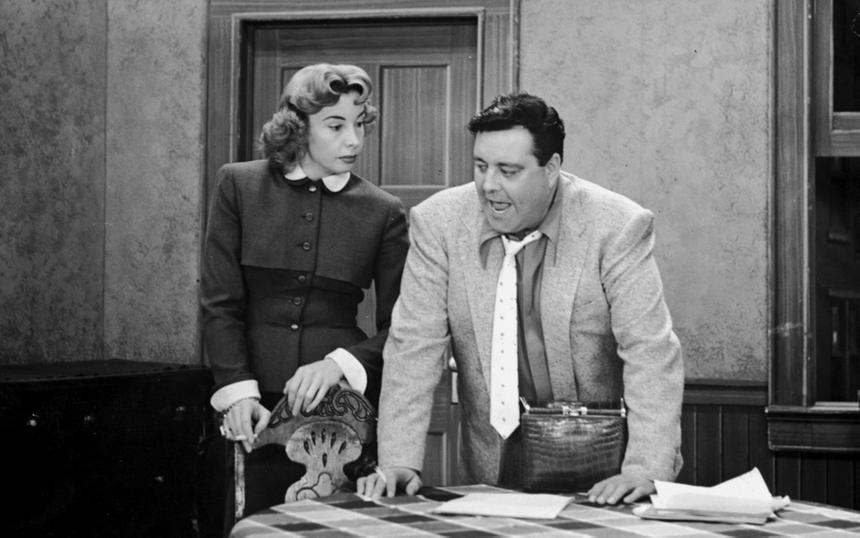 Кадр из сериала «Новобрачные»