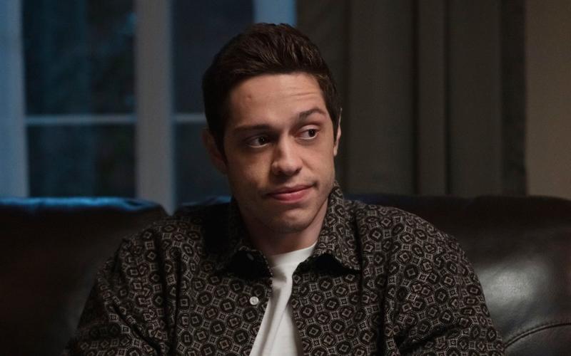 Сериал «Ничегошеньки» с Питом Дэвидсоном продлили на второй сезон