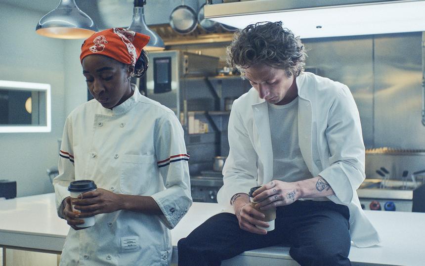 Продолжение сериала «Медведь»: что известно о новом сезоне