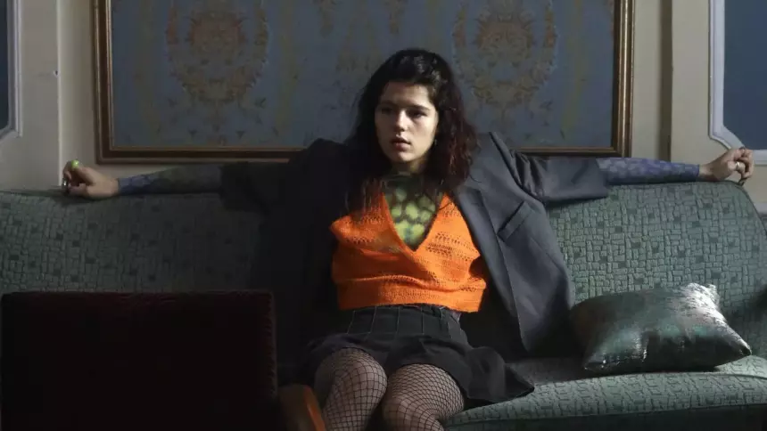 Кадр из сериала «Черное облако»