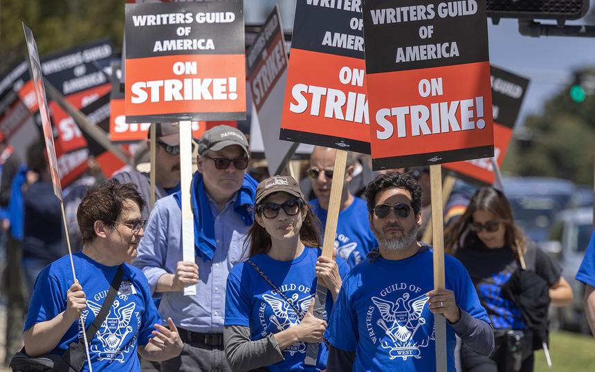 Чего добились американские сценаристы