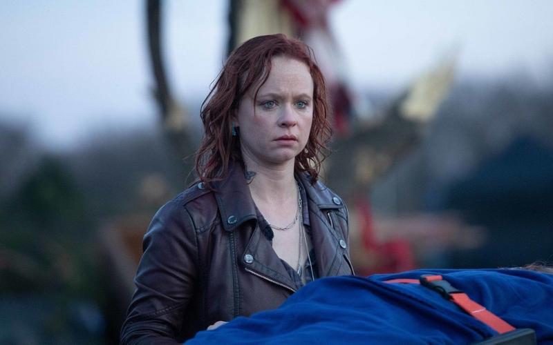 Актриса Тора Бёрч дебютирует в режиссуре с экранизацией романа Элмора Леонарда