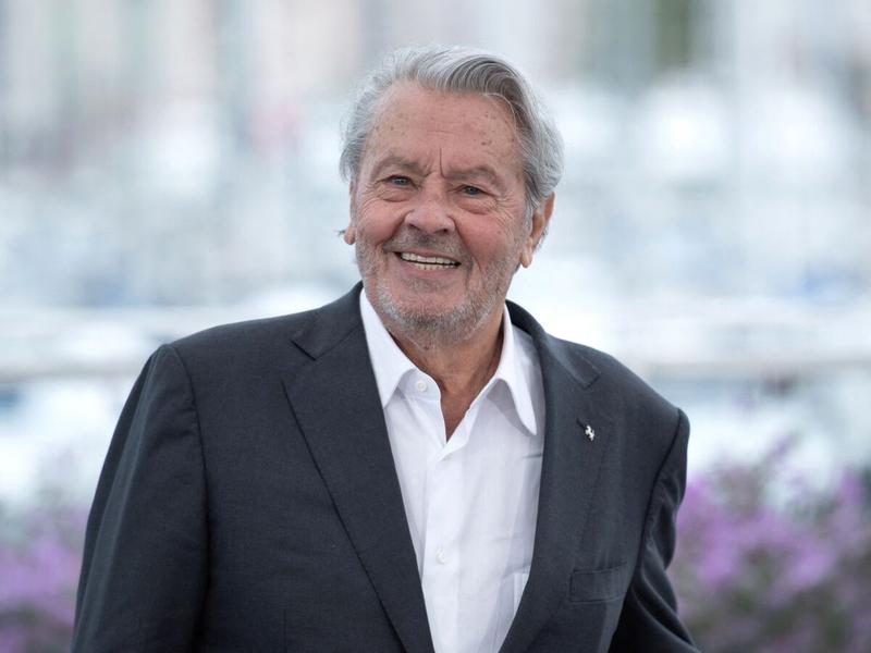 Ален Делон выставит свою коллекцию искусства на аукцион