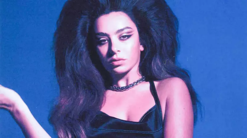 Charli XCX снимется в ремейке хоррора «Лики смерти»