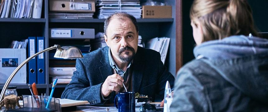 Фильм «Как можно дальше отсюда»