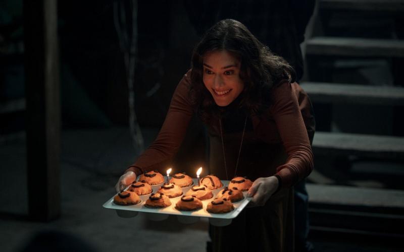 Трейлер «Паутины»: Лиззи Каплан и Энтони Старр хранят зловещую семейную тайну