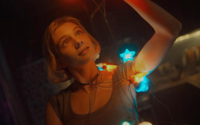 Первые впечатления о неоднозначном сериале «Гостья» с Дашей Верещагиной