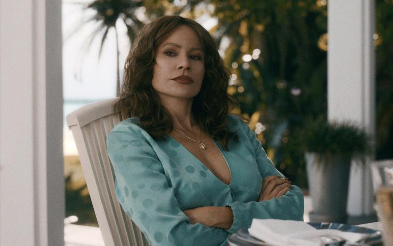 Стоит ли смотреть сериал «Грисельда»: Крестная мать с Софией Вергарой