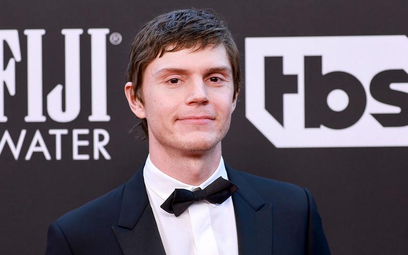 Эван Питерс получил роль в продолжении «Трона»